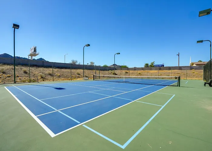 Holiday home Community Perks! Modern Phx Condo: Extended Stay! Phoenix